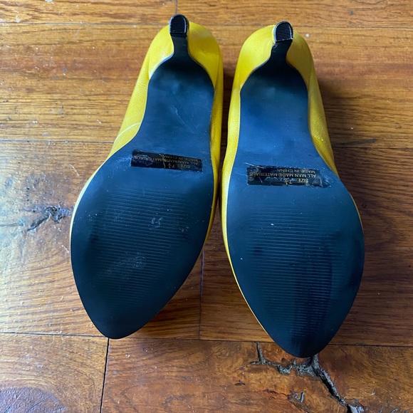 Yellow platform pumps. Stiletto 7.5 - Picture 3 of 4